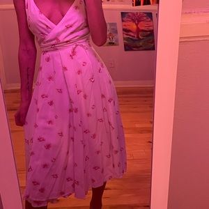 White floral wrap dress!